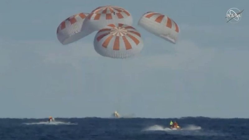 Atterrata con successo la capsula Dragon di SpaceX