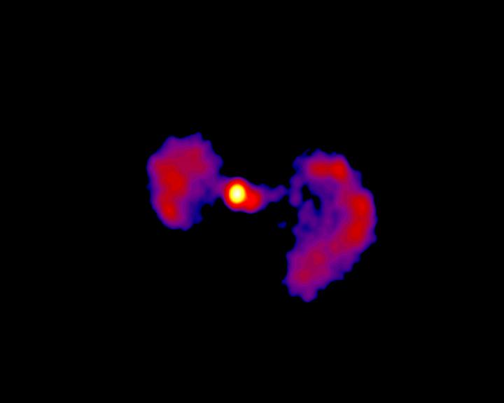 Una galassia attiva a forma di papillon