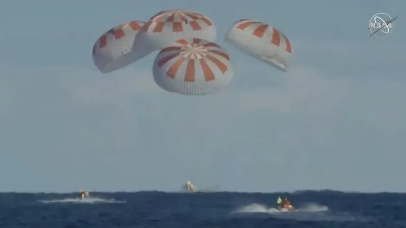 Atterrata con successo la capsula Dragon di SpaceX