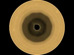 Illustrazione o ripresa spaziale del polo sud di Saturno che mostra la complessa struttura atmosferica a forma di decagono
