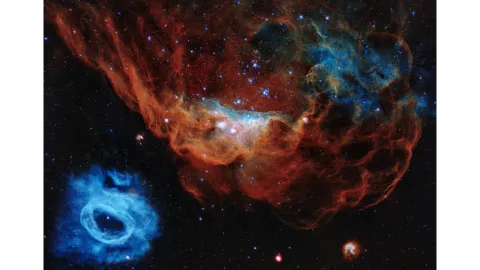 Hubble festeggia 30 anni nello spazio